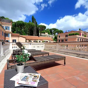 Apartment Piazzetta Margutta - My Extra, Rom